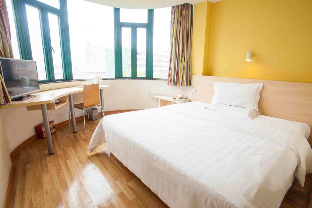 7Days Inn Luoyang Nanchang Road Wangfujing Szoba fotó